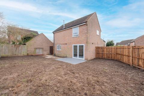62 Braithwait Close, Norwich, NR5 9EJ
