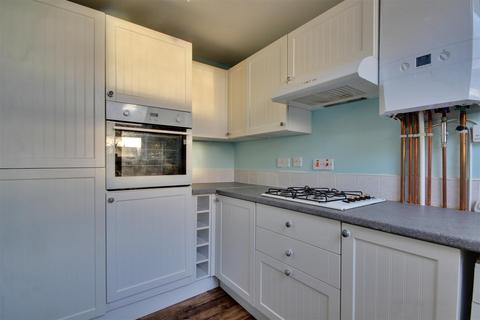 2 bedroom flat for sale, St. Ellens Court, Beverley