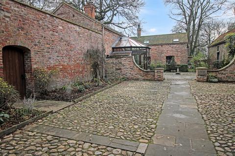 4 bedroom barn conversion to rent, Ainderby Hall, Northallerton DL7