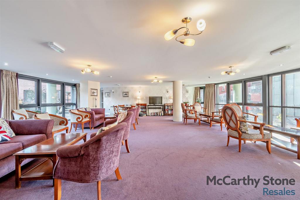 Forest Court Homeowners Lounge