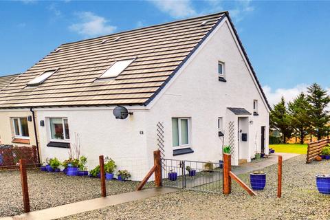 16 Eireastadh, Crowlista, Isle Of Lewis, HS2 9JG