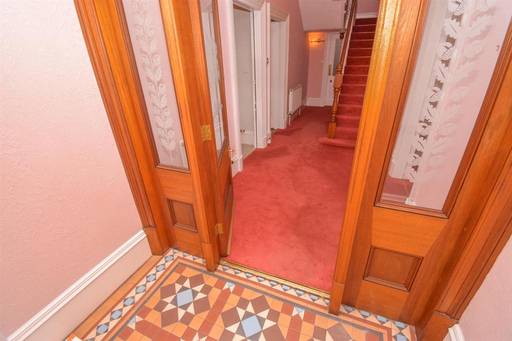 ENTRANCE VESTIBULE-2.jpg