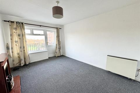 2 bedroom flat to rent, Gilpin House, Claymond Court, Stockton-On-Tees