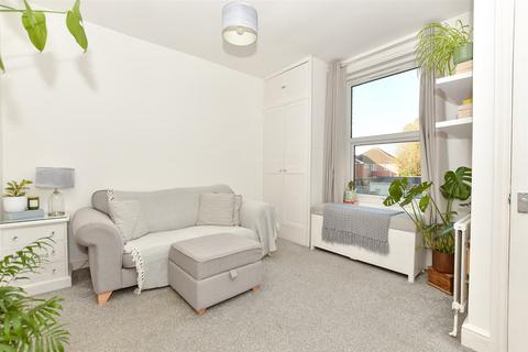 1 bedroom flat for sale, Albert Road, Dover, Kent