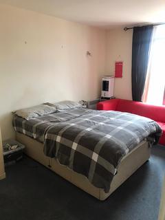 1 bedroom flat to rent, Longbridge Road, Barking,IG11 IG11