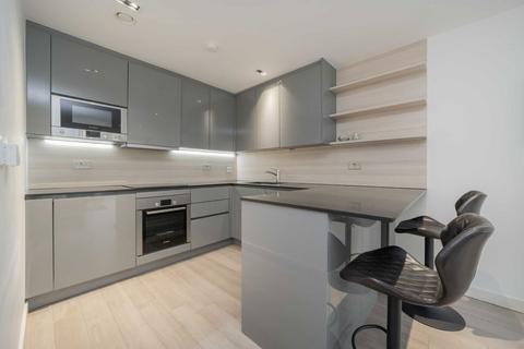 1 bedroom flat to rent, Devan Grove, London N4