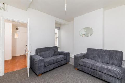 4 bedroom terraced house to rent, Coombe Terrace, Brighton