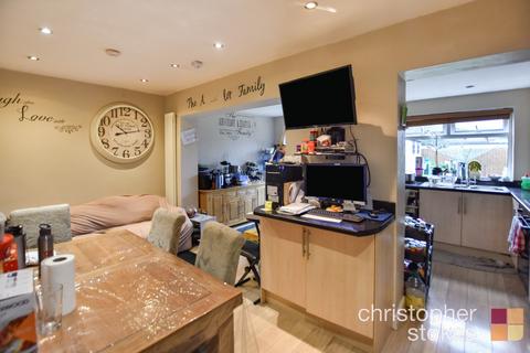 3 bedroom terraced house to rent, Montayne Road, Cheshunt, Waltham Cross, Hertfordshire, EN8 8LT