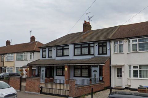 3 bedroom terraced house to rent, Nightingale Road, London N9