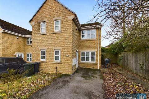 3 bedroom townhouse for sale, Frogmoor Avenue, Bradford, West Yorkshire, BD12