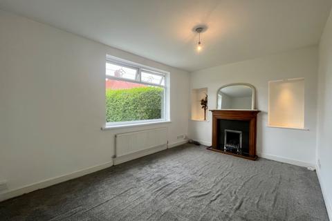 3 bedroom semi-detached house to rent, Lilac Avenue, South Shields