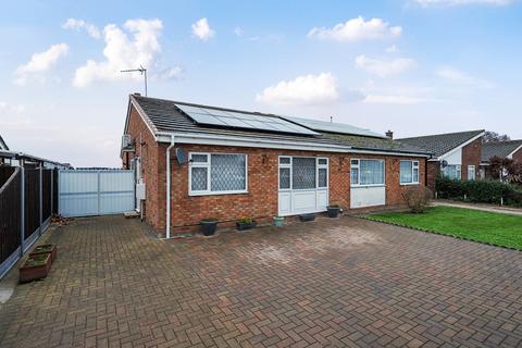 2 bedroom bungalow for sale, Constable Avenue, Clacton-on-Sea, Essex