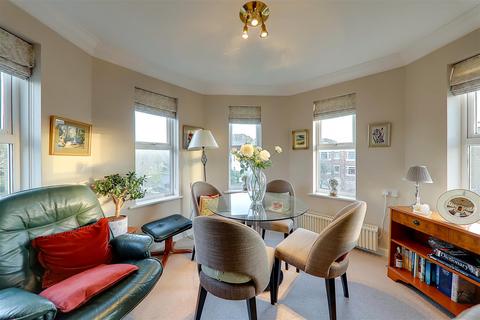 2 bedroom retirement property for sale, Shelley Road, Worthing BN11