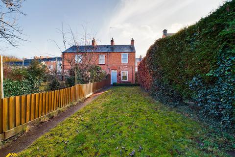 2 bedroom semi-detached house for sale, Broughton Road, Banbury OX16