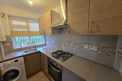 2 bedroom maisonette to rent, Soham Road, Enfield, EN3