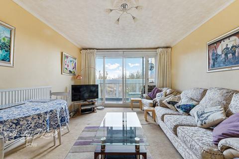 2 bedroom flat for sale, Chiltern Road, London, E3