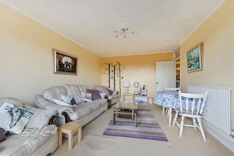 2 bedroom flat for sale, Chiltern Road, London, E3