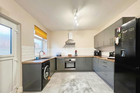 2 bedroom semi-detached house for sale, Leighton Street, Atherton, Manchester