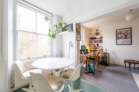 1 bedroom flat for sale, Hazelville Road, Highgate, London, N19