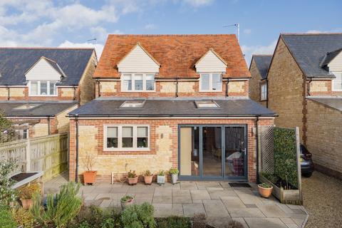 4 bedroom detached house for sale, High Street Chalgrove Oxford, Oxfordshire, OX44 7SR