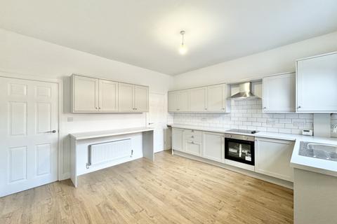 3 bedroom terraced house for sale, Ridgefield Street, Castleford