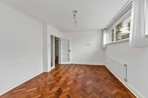 2 bedroom apartment for sale, Branstone Road, Kew, Surrey, TW9