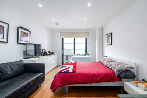 Studio for sale, Down Place, London W6