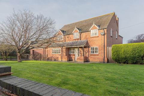 3 bedroom detached house for sale, Burton Overy LE8