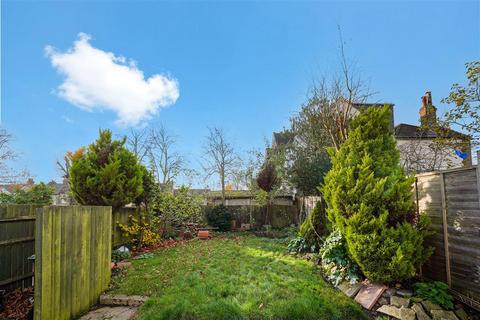 3 bedroom end of terrace house for sale, Copley Park, SW16