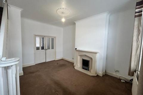 2 bedroom terraced house to rent, Denton Lane, Chadderton, Oldham