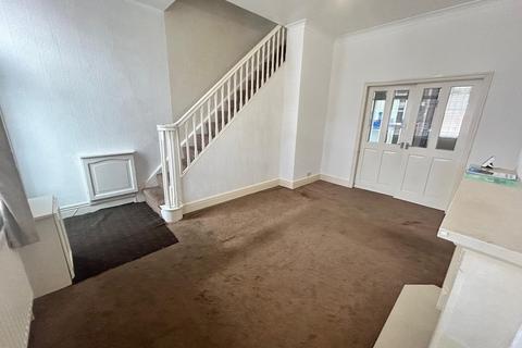 2 bedroom terraced house to rent, Denton Lane, Chadderton, Oldham