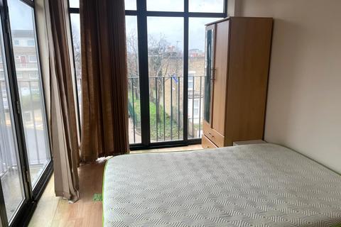 2 bedroom flat to rent, Zurich House, Hatfield Road, London E15