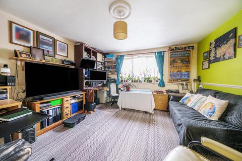 2 bedroom flat for sale, Northolt,  Middlesex,  UB5