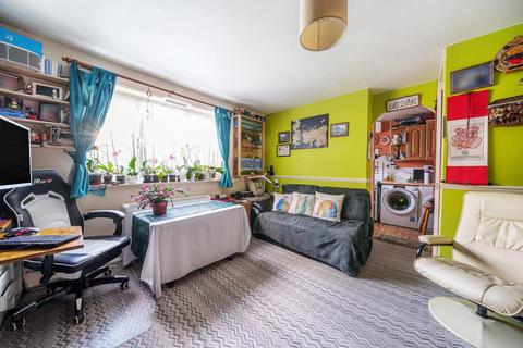 2 bedroom flat for sale, Northolt,  Middlesex,  UB5