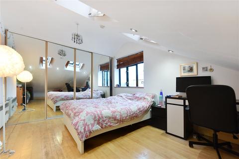 2 bedroom apartment for sale, Riverway House, 260 Westferry Road, Isle Of Dogs, London, E14