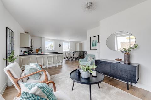 3 bedroom apartment for sale, Basin Approach, Limehouse, London, E14