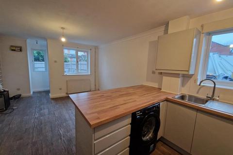 1 bedroom end of terrace house to rent, Ashdale, Bishop's Stortford