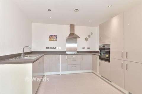 2 bedroom flat for sale, Pilots View, Chatham, Kent