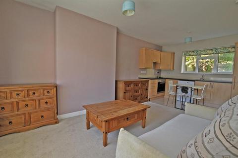 1 bedroom semi-detached bungalow to rent, Riseholme Bungalows, Alexandra Park, Nottingham NG3