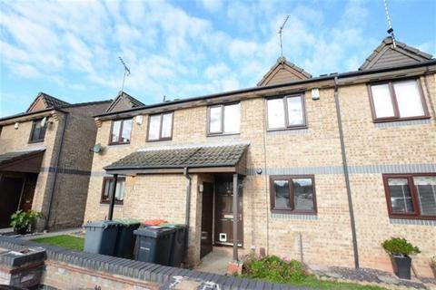 3 bedroom terraced house to rent, Clarkson Drive, Beeston