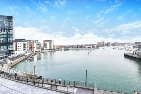 2 bedroom flat to rent, Maritime Walk, Southampton SO14