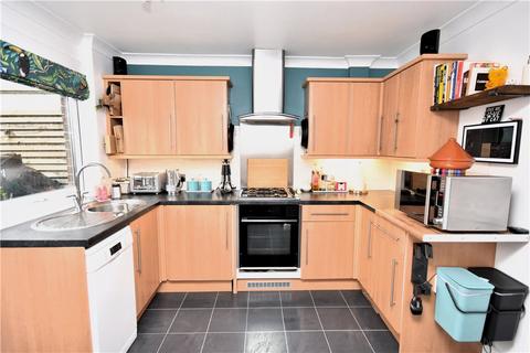 242 Fowler Road, Aylesbury, HP19 7QE