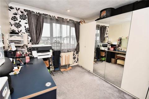 242 Fowler Road, Aylesbury, HP19 7QE