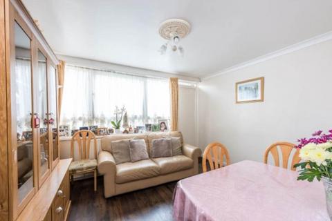 2 bedroom flat to rent, Two Bedroom Flat in the heart of Stockwell, SW8 1HX