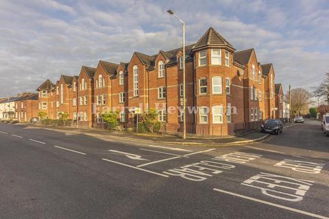 2 bedroom flat for sale, Chorley Road, Bolton BL5