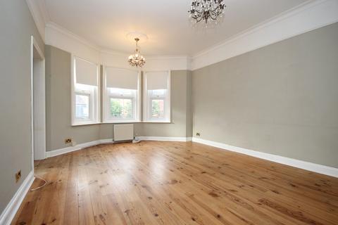 2 bedroom apartment for sale, Warren Road, WESTBOURNE, BH4