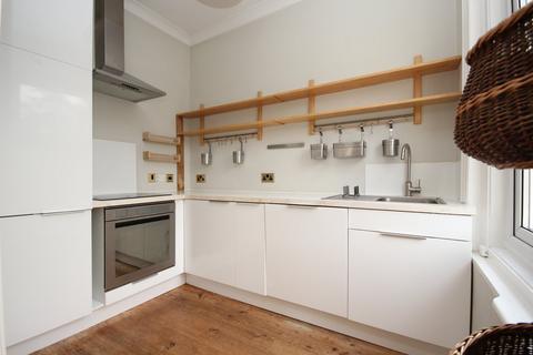 2 bedroom apartment for sale, Warren Road, WESTBOURNE, BH4