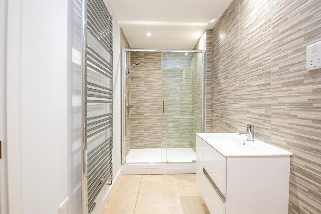 Flat b 118 Sea Front-9.jpg