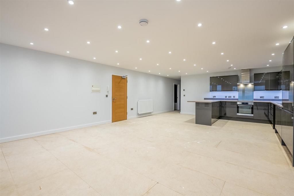 Flat a 118 Sea Front-12.jpg