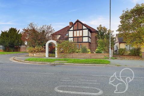 5 bedroom detached house for sale, Straight Road, Colchester